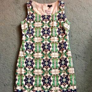 The limited white dress with beautiful pattern